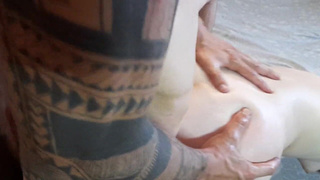 Смотреть онлайн: анальный секс при месячных и внутренняя разрядка