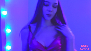 KateKuray двойное проникновение: страстная мастурбация двумя игрушками