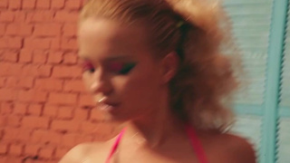 Наталья в горячем секс-ролике - бесплатное видео