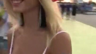 Natalia Football fan - Смотреть онлайн секс видео с горячей девушкой в футболке