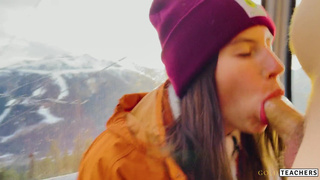 Экстремальный секс в кабинке фуникулера смотреть онлайн