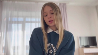 Горячее порно видео с красивой девушкой