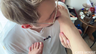 Реальная мастурбация и доведение до оргазма – секс видео для ценителей