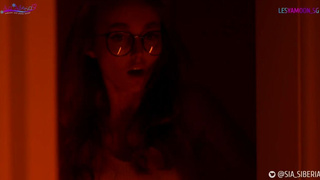 Страпон на Хэллоуин — жесткое порно видео с доминированием