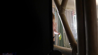 Секс с мамкой после подглядывания – страстное домашнее порно