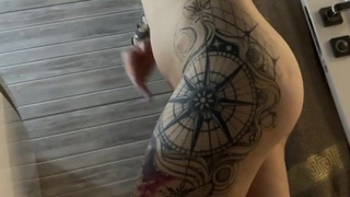 Страстное порно видео с душем