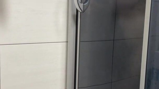 Страстное порно видео с душем