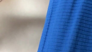 Горячая блондинка снимает секс на камеру