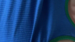 Горячая блондинка снимает секс на камеру