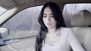 Реальное порно видео — первый свидание и минет