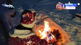 Кончил на Снегурку после жесткой ебли