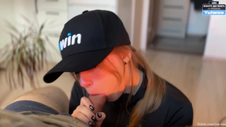 Страстный минет от сводной сестры – эксклюзивное видео