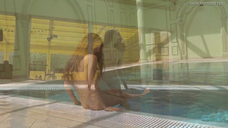 Ирина Руссака в горячем подводном секс-видео