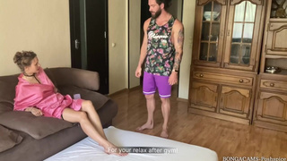 Страстный анал с племянником — кончил в попку