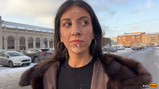 Смотреть бесплатно: экстремальный секс в общественном месте