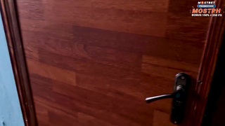 Скрытая камера: домашнее порно с развратной мачехой