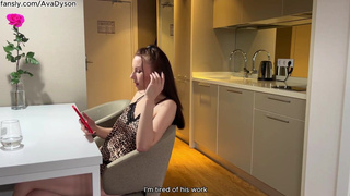 Страстный минети курьера – секс видео онлайн