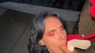 Горячая парочка трахается в метро – смотреть онлайн