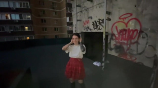 Страстный минет на крыше с доминированием