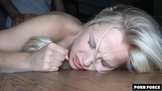 Экстремальный анал с кричащей девушкой смотреть онлайн