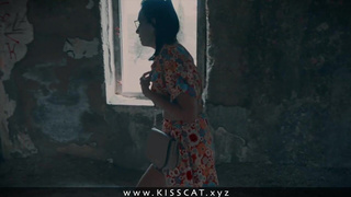 Горячее видео секса в заброшенном месте – смотреть онлайн