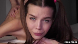 Страстный секс в попку с жесткой посадкой