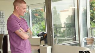 Сводная сестра Джейд Джантзен жестко трахают за кражу порно