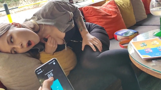 Дистанционная дрочка с горячей девушкой