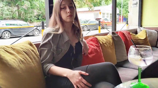 Дистанционная дрочка с горячей девушкой