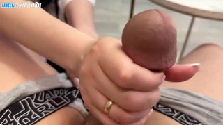 Сын я к тебе без стука зашла и я без кремпая отсюда не выйду