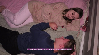 Страстная ночь на вписке: горячее порно видео с развратной киской