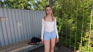 Смотреть онлайн горячее видео с девушкой по вызову