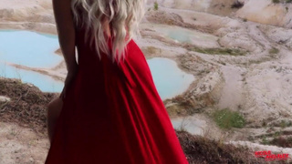 Экстремальное порно на природе – незнакомка в позе раком