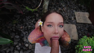 Сексуальная блондинка с аппетитными формами в горячем порно видео