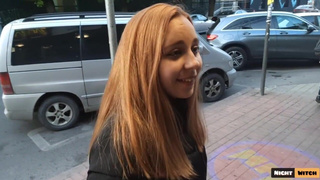 Страстный минет в парке после коктейля