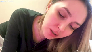 Страстное домашнее порно видео с сыном