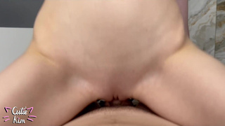 Горячее видео: сестра случайно разделась