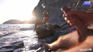 DICK FLASH on a nudist beach： Stranger caught me jerking off and helped me cum.mp4