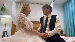 Порно видео: жесткий анал и страсть в постели