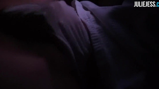 Брат подсматривает за сестрой в душе – страстный секс на кухне