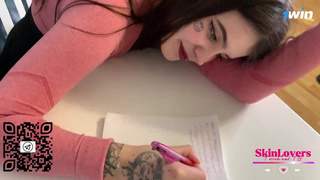 Студентка поплатилась за дерзость — жаркий секс с преподавателем