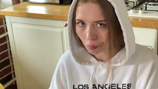 Горячее порно видео с минетом и кунилингусом