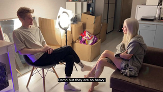 Горячее порно видео: девушка дрочит член и не только