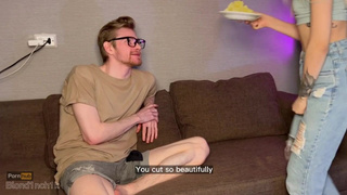 Друзья снимают штаны – откровенное видео с сексом