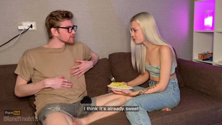 Друзья снимают штаны – откровенное видео с сексом