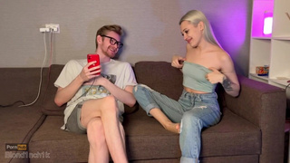 Друзья снимают штаны – откровенное видео с сексом