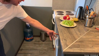 Горячее лесбийское порно превращается в жесткий трах