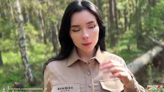 Дикий секс на природе с развратной красоткой