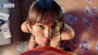 Секретарша сосет член начальника