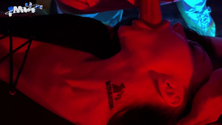 the tattoo artist didn’t take money from me, but I took his dick in my mouth.mp4